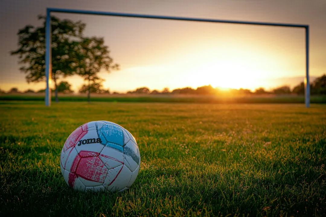 世体：为了证明自己能力，维尼修斯想冒伤病风险出战克罗地亚（配图示意）
